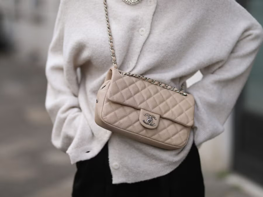 Los bolsos más icónicos y populares de Chanel: historia, estilo y exclusividad